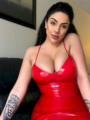 &#****;&#**;הנופים עוצרי הנשימה של הנגב והמסורת העתיקה של ייצור יין, בשילוב יוזמות חדשניות של היקבים והכרמים בנגב, הופכים את האזור ליעד ייחודי בתיירות. &#****;&#**;הנופים עוצרי הנשימה של הנגב והמסורת העתיקה של ייצור יין, בשילוב יוזמות חדשניות של היקבים והכרמים בנגב, הופכים את האזור ליעד ייחודי בתיירות.